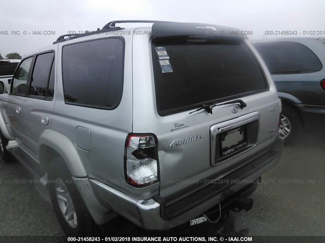 JT3GN86R020225319 - 2002 TOYOTA 4RUNNER SR5 SILVER photo 6