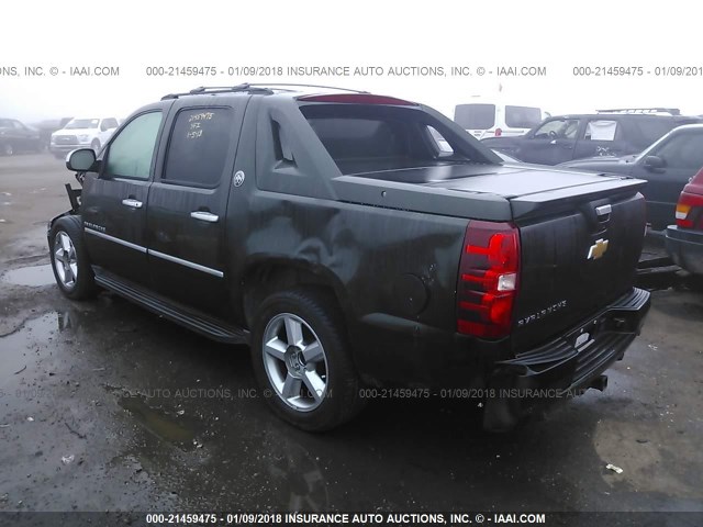 3GNMCGE05DG307425 - 2013 CHEVROLET AVALANCHE LTZ GREEN photo 3