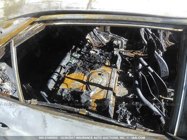 4T4BF1FK3GR581388 - 2016 TOYOTA CAMRY LE/XLE/SE/XSE BLACK photo 8