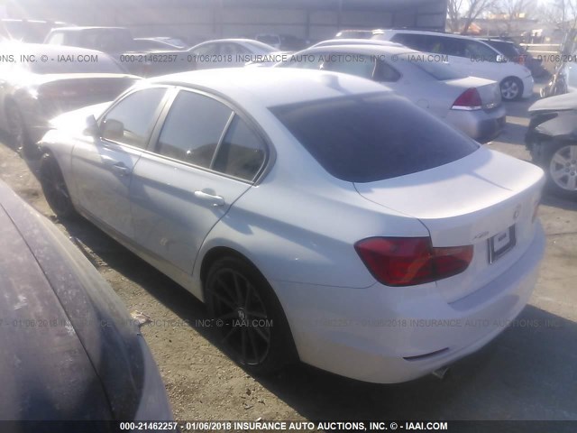 WBA3C3C57EP661601 - 2014 BMW 320 I/XDRIVE WHITE photo 3