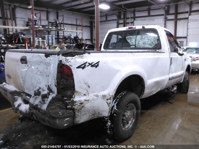 1FTNF21L1YEA77127 - 2000 FORD F250 SUPER DUTY WHITE photo 4