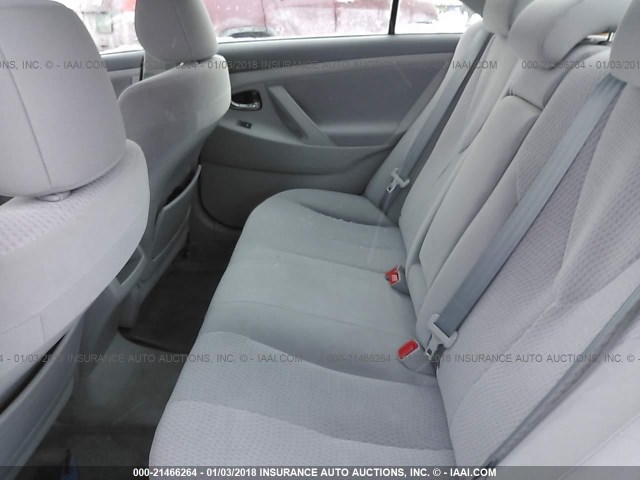 4T4BF3EKXBR193953 - 2011 TOYOTA CAMRY SE/LE/XLE SILVER photo 8