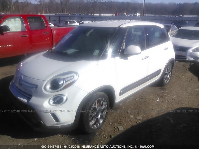 ZFBCFADH0EZ006985 - 2014 FIAT 500L TREKKING WHITE photo 2