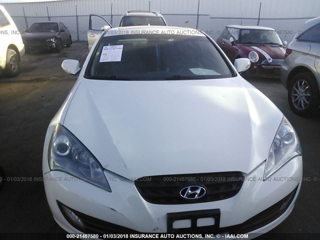 KMHHU6KH9CU074930 - 2012 HYUNDAI GENESIS COUPE 3.8L WHITE photo 6