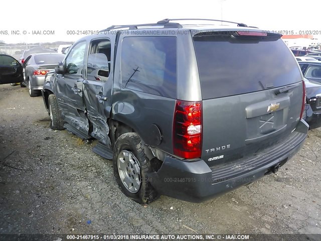 1GNSCAE09BR159751 - 2011 CHEVROLET TAHOE C1500  LS GRAY photo 3