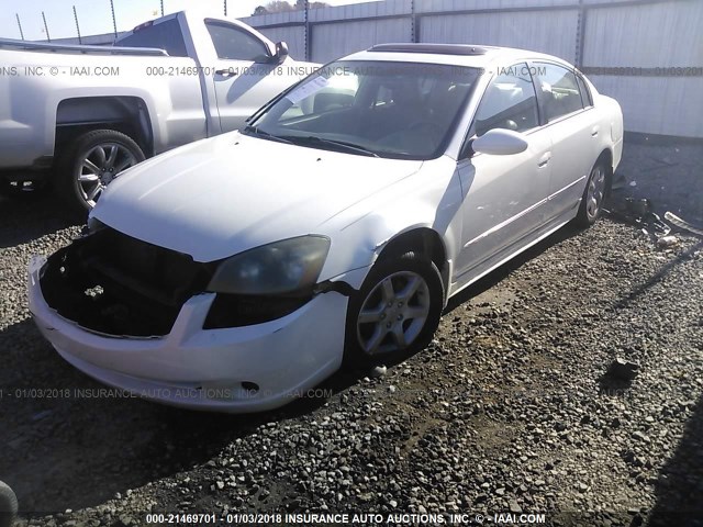 1N4BL11D25N903354 - 2005 NISSAN ALTIMA SE/SL/SE-R WHITE photo 2