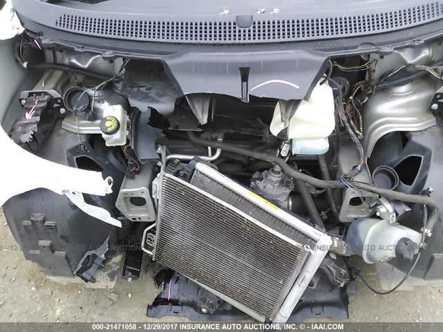 WMEEJ3BA7CK570582 - 2012 SMART FORTWO PURE/PASSION WHITE photo 10