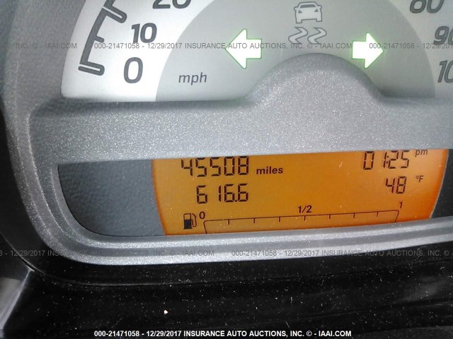 WMEEJ3BA7CK570582 - 2012 SMART FORTWO PURE/PASSION WHITE photo 7