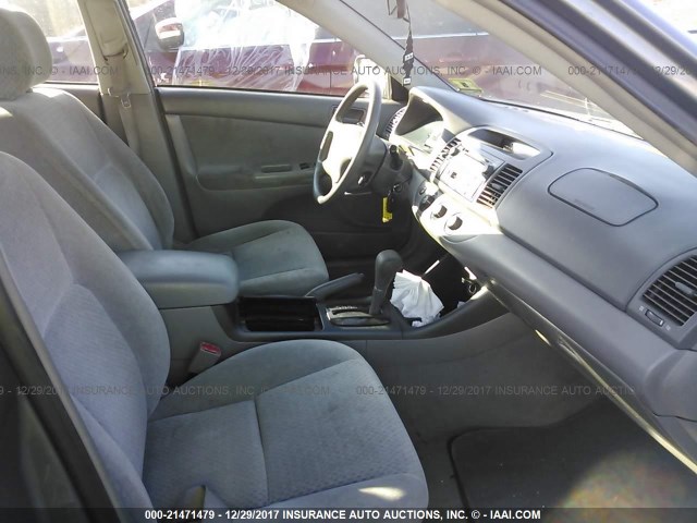 4T1BE30K13U674065 - 2003 TOYOTA CAMRY LE/XLE/SE 灰色 照片 5