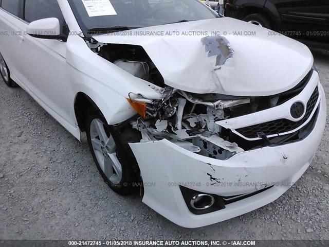 4T1BF1FK5CU153908 - 2012 TOYOTA CAMRY SE/LE/XLE 白色 照片 6