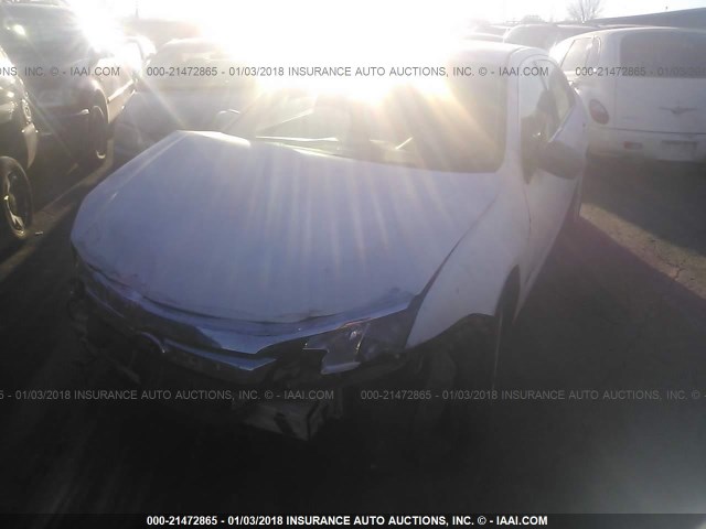 3FADP0L31AR338193 - 2010 FORD FUSION HYBRID WHITE photo 2