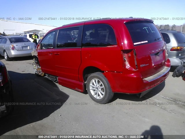 2C4RDGCG1FR533406 - 2015 DODGE GRAND CARAVAN SXT RED photo 3