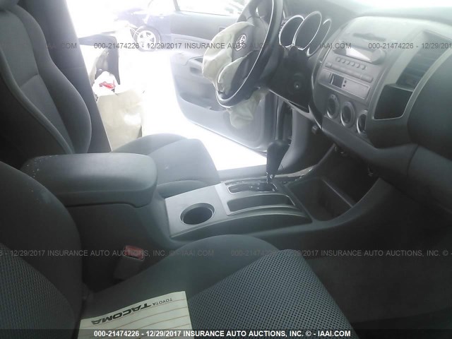 5TEJU62N05Z084347 - 2005 TOYOTA TACOMA DOUBLE CAB PRERUNNER SILVER photo 5