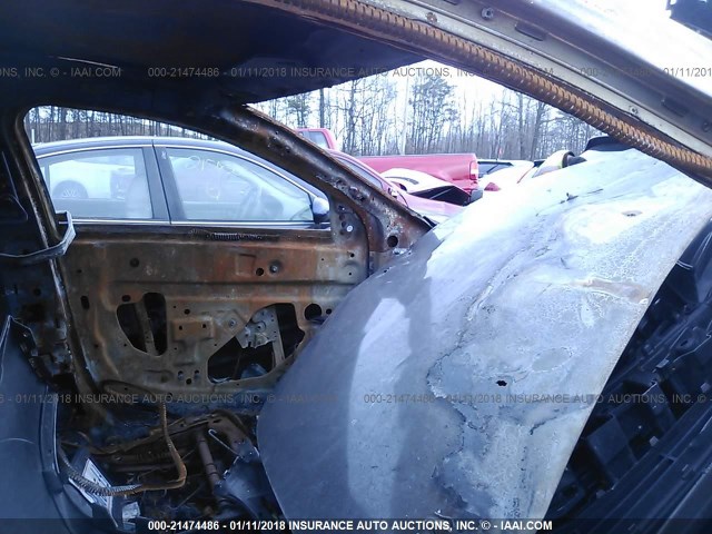 1G1ZB5E03CF221237 - 2012 CHEVROLET MALIBU LS ნაცრისფერი ფოტო 5