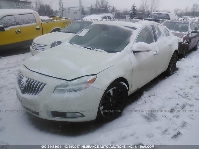 2G4GS5EV9D9184162 - 2013 BUICK REGAL PREMIUM WHITE photo 2