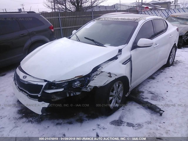 5XXGN4A76CG011574 - 2012 KIA OPTIMA EX WHITE photo 2