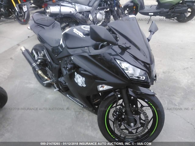 JKAEX8B1XHDA40576 - 2017 KAWASAKI EX300 B BLACK photo 1