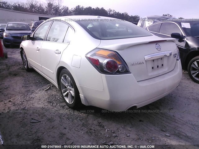 1N4BL2AP0AN453973 - 2010 NISSAN ALTIMA SR WHITE photo 3