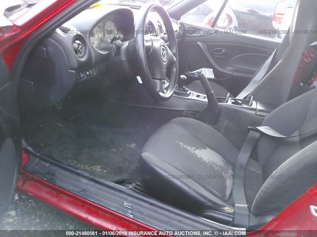 JM1NB353010201998 - 2001 MAZDA MX-5 MIATA LS RED photo 5