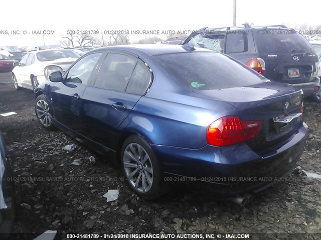 WBAPH5C51BA444154 - 2011 BMW 328 I SULEV Dark Blue photo 3