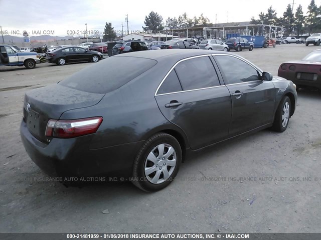 4T1BE46K27U643474 - 2007 TOYOTA CAMRY NEW GENERAT CE/LE/XLE/SE GRAY photo 4