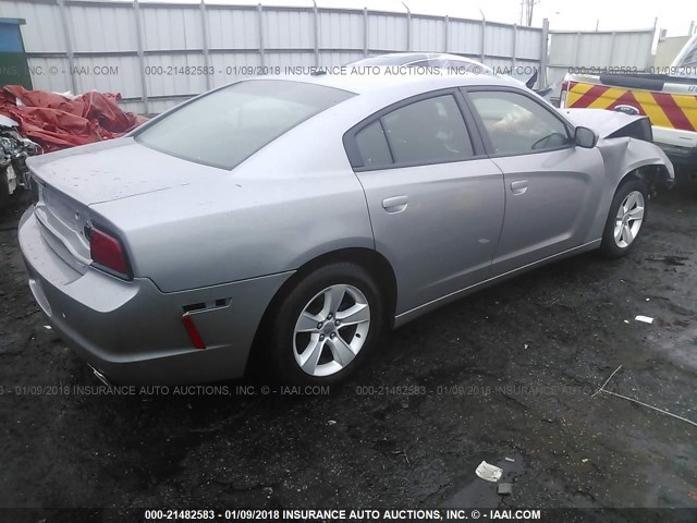 2C3CDXHG0EH267352 - 2014 DODGE CHARGER SXT GRAY photo 4