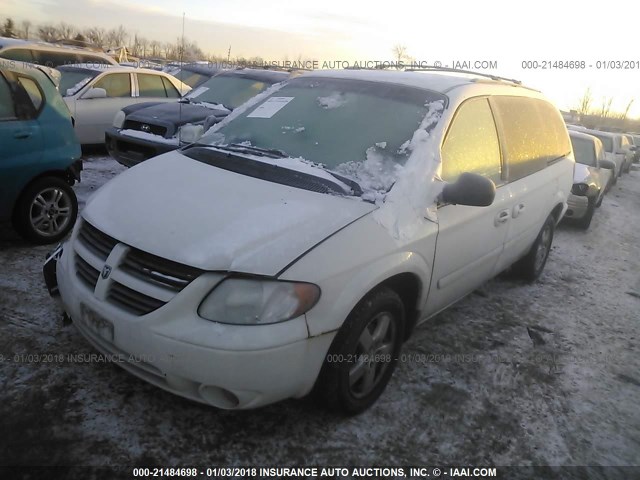 2D4GP44L57R178284 - 2007 DODGE GRAND CARAVAN SXT WHITE photo 2