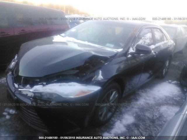 4T4BF1FK8GR551934 - 2016 TOYOTA CAMRY LE/XLE/SE/XSE შავი ფოტო 2