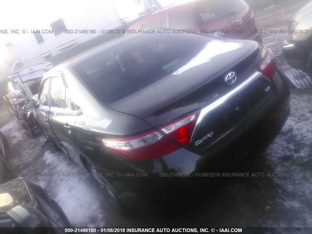 4T4BF1FK8GR551934 - 2016 TOYOTA CAMRY LE/XLE/SE/XSE შავი ფოტო 3