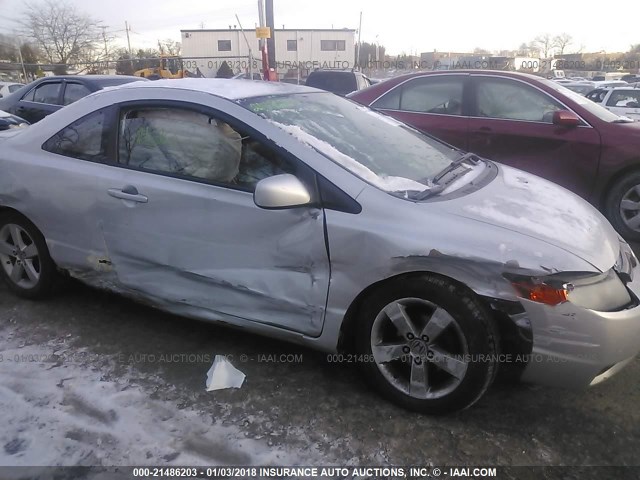 2HGFG12988H560848 - 2008 HONDA CIVIC EXL SILVER photo 6