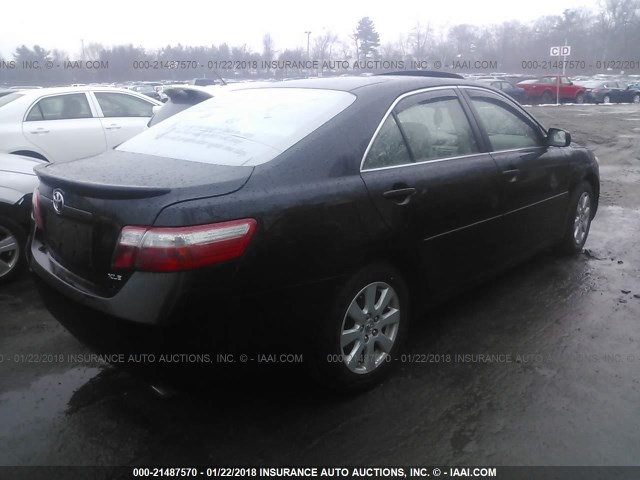 JTNBE46K373110569 - 2007 TOYOTA CAMRY NEW GENERAT CE/LE/XLE/SE BLACK photo 4