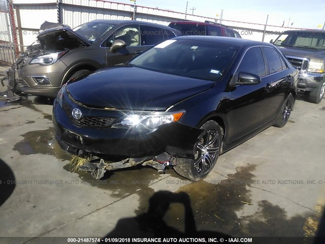 4T1BF1FK2CU130649 - 2012 TOYOTA CAMRY SE/LE/XLE GRAY photo 2