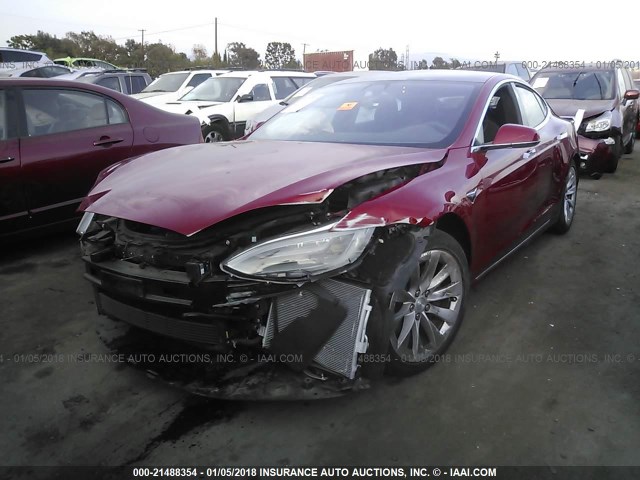 5YJSA1E28HF192240 - 2017 TESLA MODEL S RED photo 2