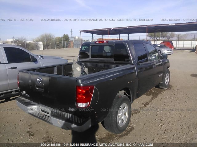 1N6AA07A95N527252 - 2005 NISSAN TITAN XE/SE/LE GRAY photo 4