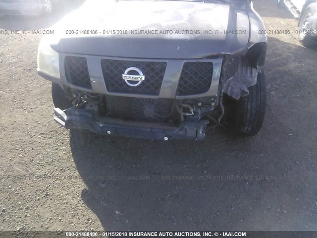 1N6AA07A95N527252 - 2005 NISSAN TITAN XE/SE/LE GRAY photo 6