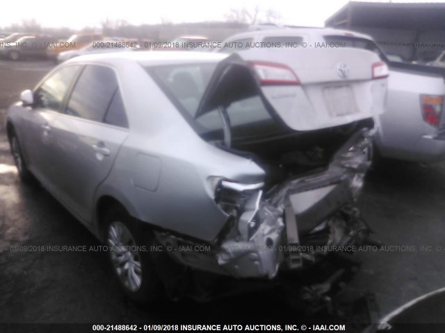 4T1BF1FK0CU054333 - 2012 TOYOTA CAMRY SE/LE/XLE 银色 照片 3