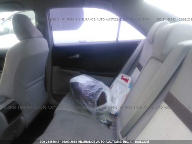 4T1BF1FK0CU054333 - 2012 TOYOTA CAMRY SE/LE/XLE 银色 照片 8