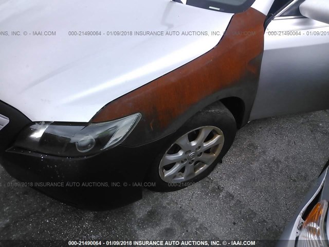 4T1BE46K38U214331 - 2008 TOYOTA CAMRY CE/LE/XLE/SE SILVER photo 6