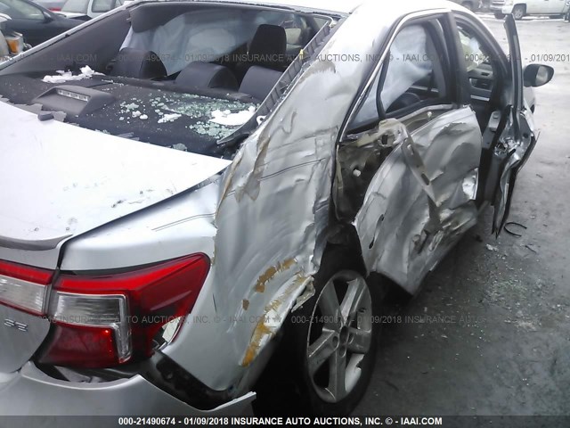 4T1BF1FK8CU176986 - 2012 TOYOTA CAMRY SE/LE/XLE 银色 照片 6