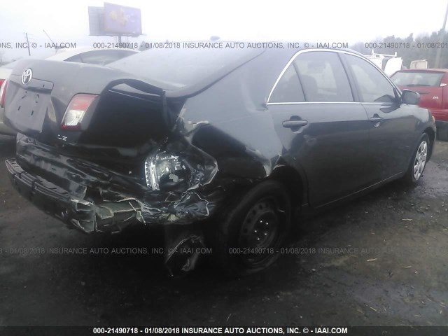 4T1BF3EK1BU707697 - 2011 TOYOTA CAMRY SE/LE/XLE Серый фото 4