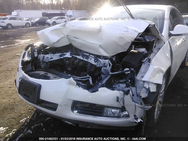 2G4GS5EV8D9125006 - 2013 BUICK REGAL PREMIUM WHITE photo 6