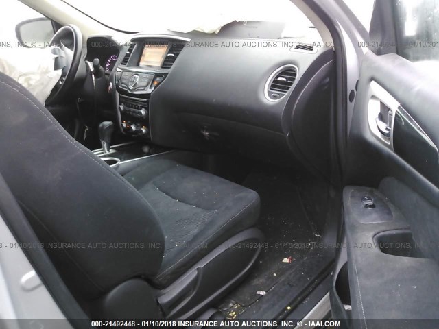 5N1AR2MN9DC638517 - 2013 NISSAN PATHFINDER S/SV/SL/PLATINUM 银色 照片 5