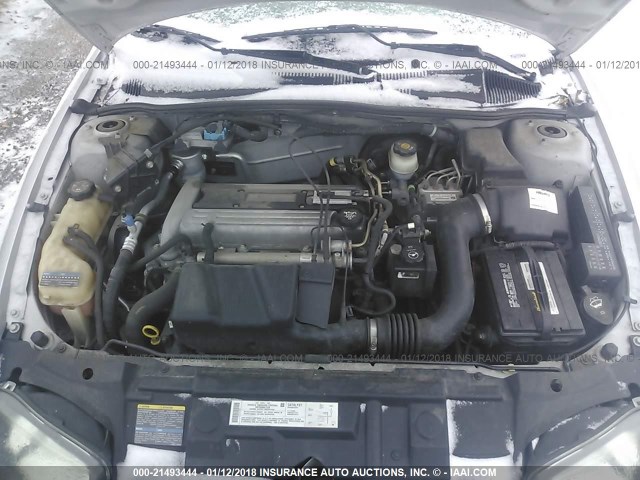 1G1JF52F047167210 - 2004 CHEVROLET CAVALIER LS 银色 照片 10
