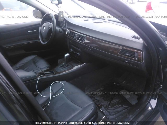 WBAPK5C50AA652459 - 2010 BMW 328 XI SULEV BLACK photo 5