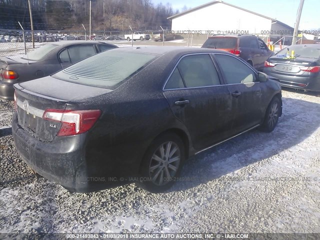 4T1BF1FK8CU180603 - 2012 TOYOTA CAMRY SE/LE/XLE შავი ფოტო 4