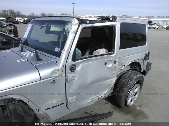 1C4GJWBG9CL206963 - 2012 JEEP WRANGLER SAHARA SILVER photo 6