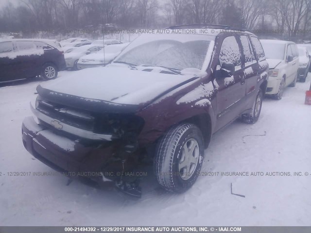 1GNDT13S942377987 - 2004 CHEVROLET TRAILBLAZER LS/LT MAROON photo 2