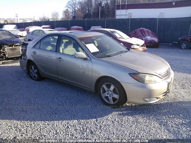 4T1BE32K62U605898 - 2002 TOYOTA CAMRY LE/XLE/SE GOLD photo 1