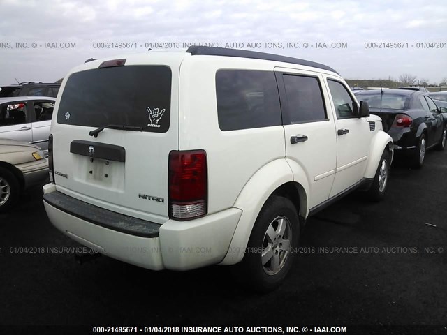 1D8GT28K29W534443 - 2009 DODGE NITRO SE WHITE photo 4