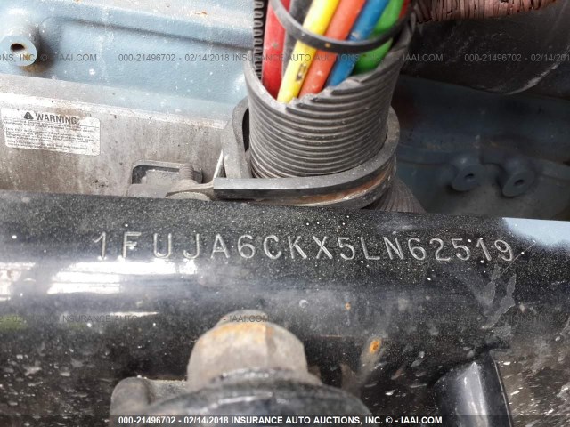 1FUJA6CKX5LN62519 - 2005 FREIGHTLINER CONVENTIONAL COLUMBIA თეთრი ფოტო 10